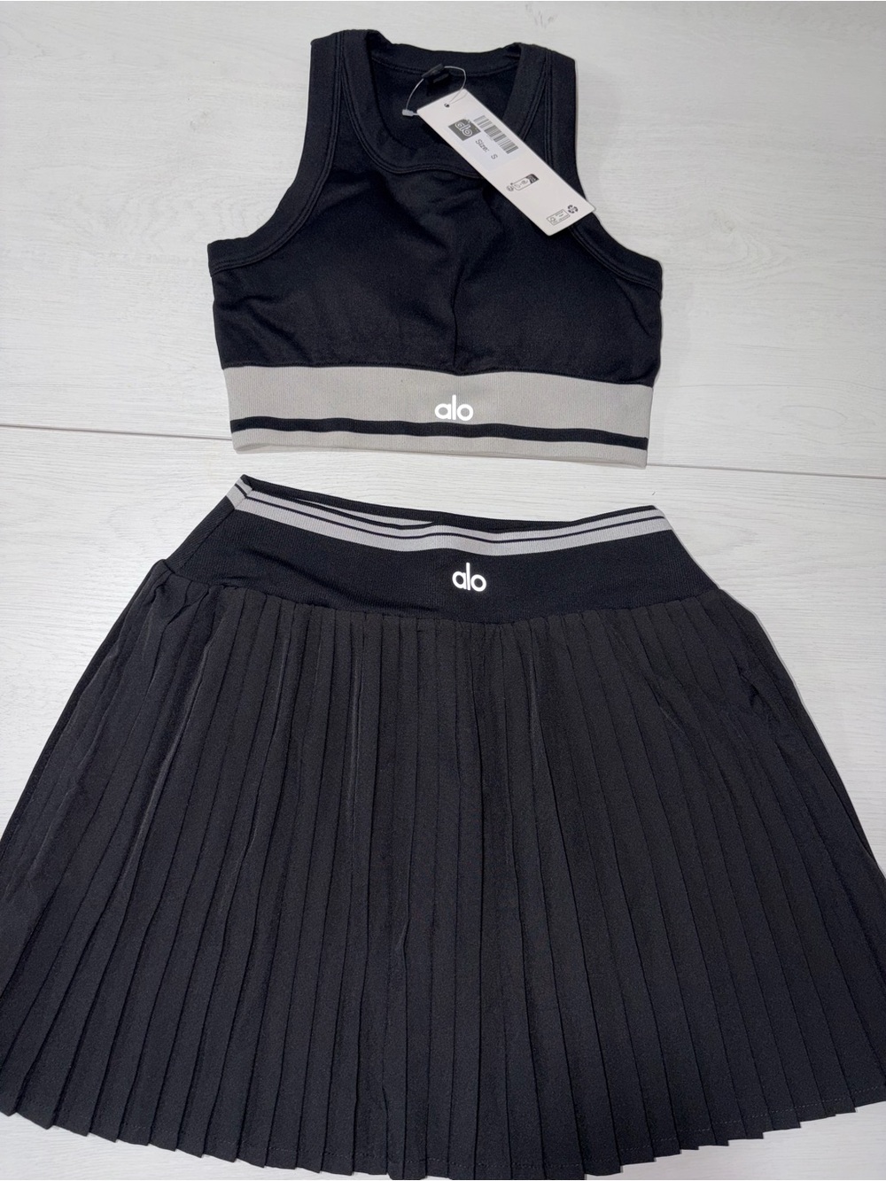 Alo yoga black short skirt with top